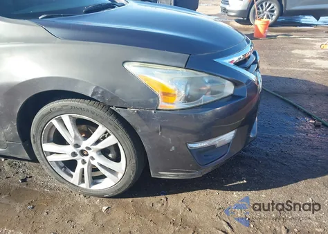 2013 Nissan Altima 3.5 S z USA, uszkodzony, nr VIN 1N4BL3AP8DC106624